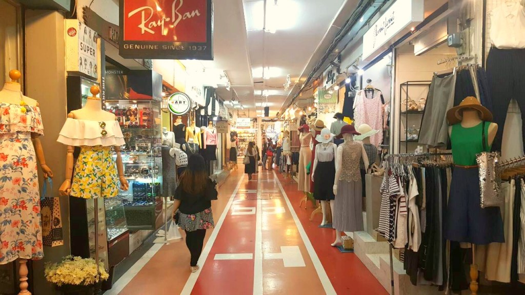 A corridor of Siam Square